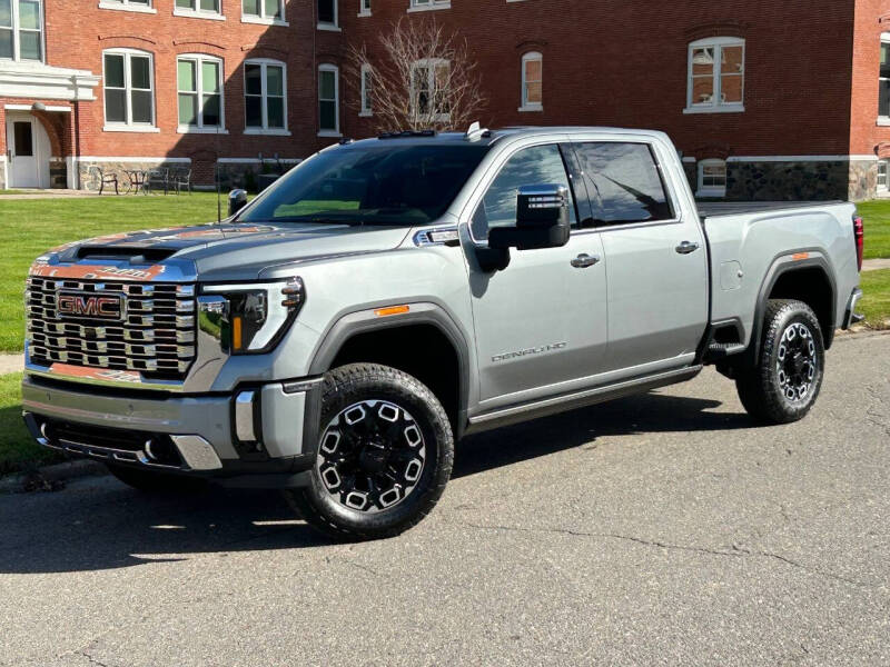 2026 GMC Sierra 2500HD Denali's photo