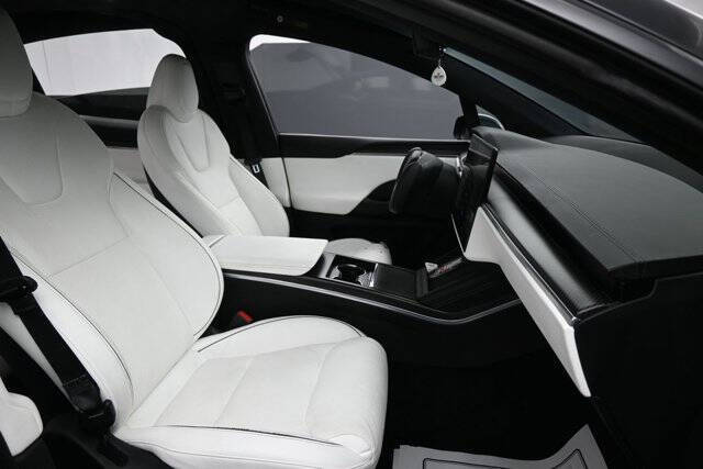 2022 Tesla Model X Plaid