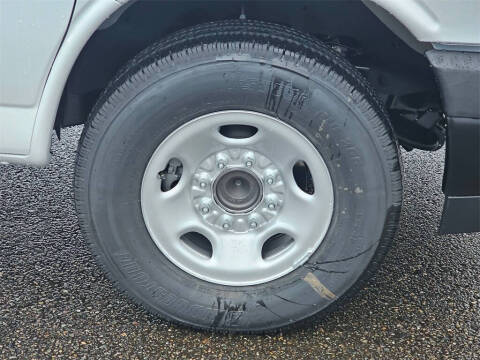 2025 Chevrolet Express 3500