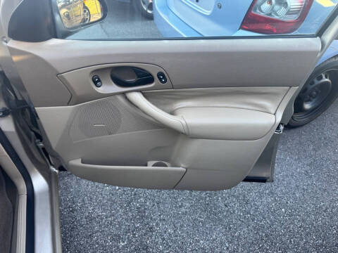 2007 Ford Focus ZX4 S