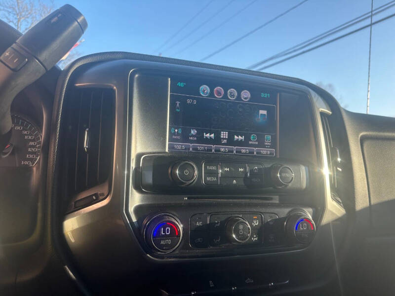 2016 Chevrolet Silverado 1500 LT photo 15