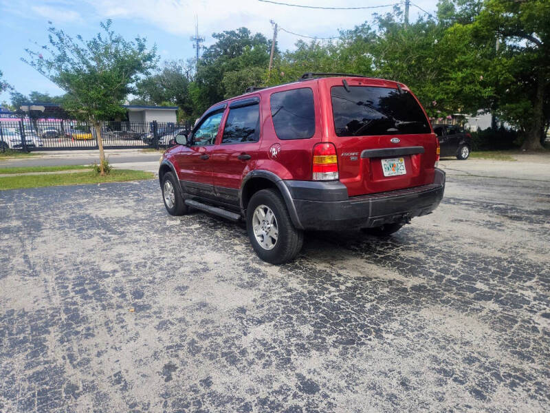 2005 Ford Escape XLT