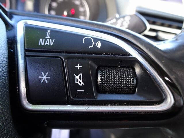 2015 Audi Q3 2.0T quattro Prestige