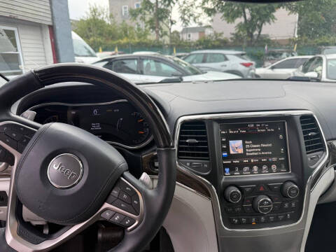 2017 Jeep Grand Cherokee Summit