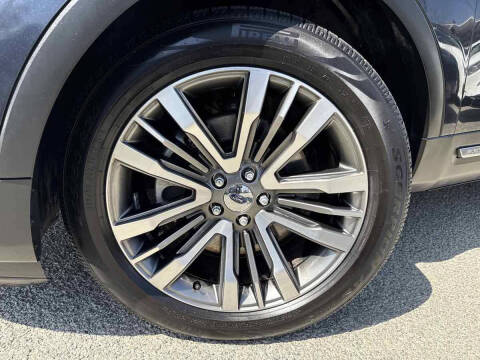 2017 Ford Explorer Platinum