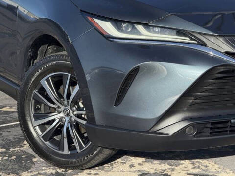 2024 Toyota Venza LE