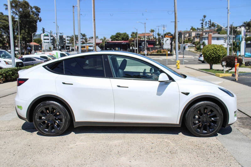 2023 Tesla Model Y Long Range