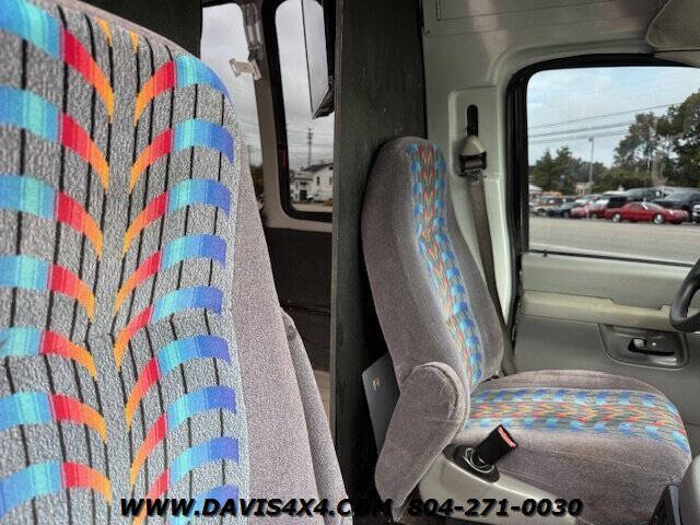 2005 Ford E-Series E-450 SD