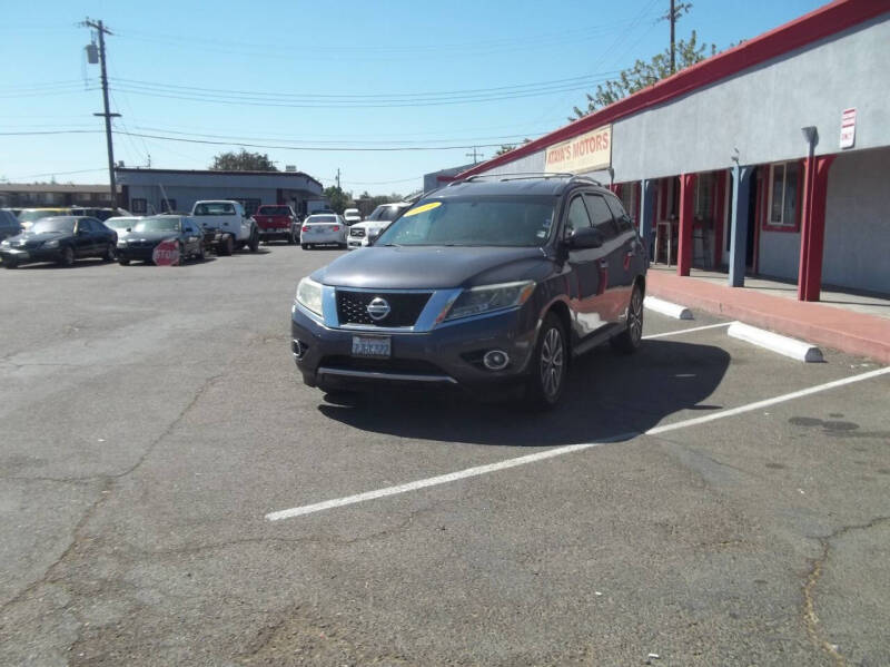 2014 Nissan Pathfinder null photo 15