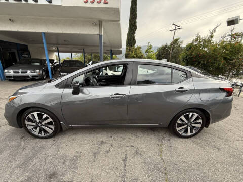 2020 Nissan Versa SR
