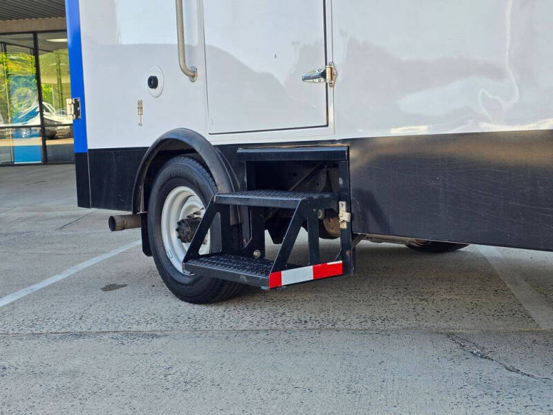 2023 Ford E-Series