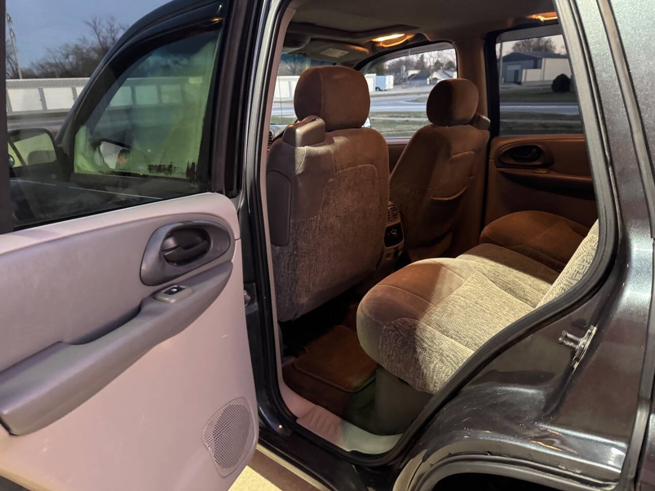 2003 Chevrolet TrailBlazer for sale at Illinois Auto Wholesalers in Tolono, IL