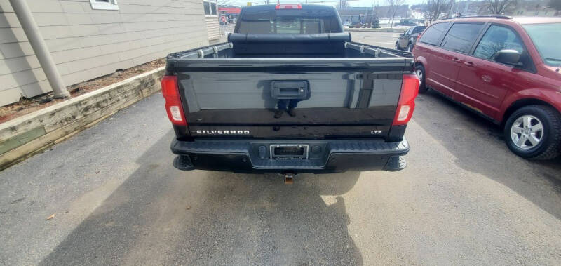 2018 Chevrolet Silverado 1500 LTZ photo 4