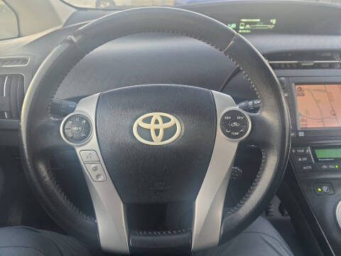 2010 Toyota Prius III