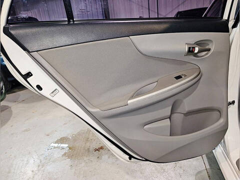 2012 Toyota Corolla LE