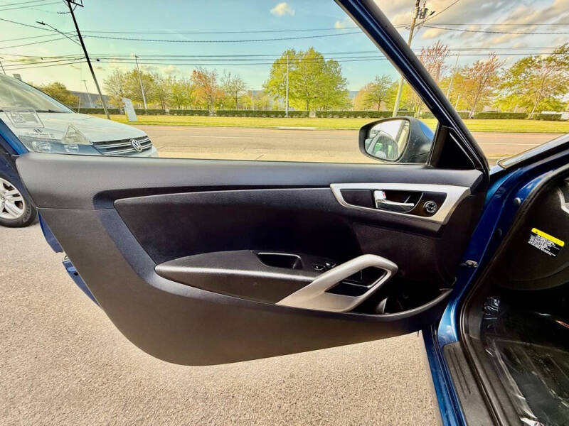 2017 Hyundai Veloster Value Edition