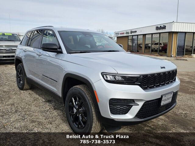 2025 Jeep Grand Cherokee Altitude's photo