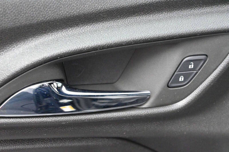 2024 Chevrolet Trax RS