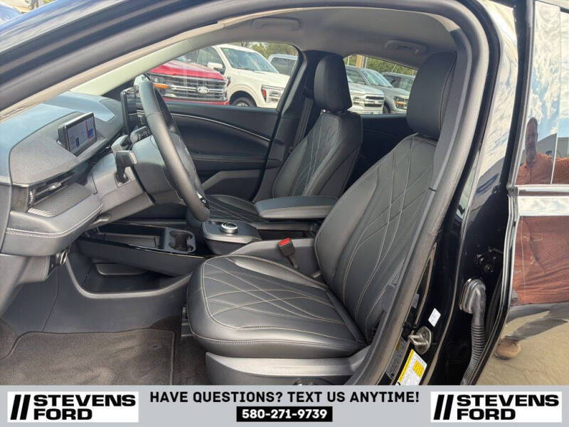 2024 Ford Mustang Mach-E Select