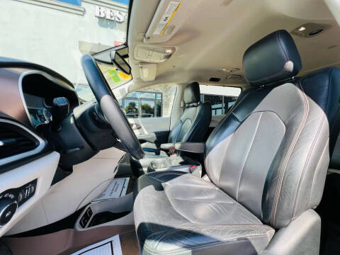 2017 Chrysler Pacifica