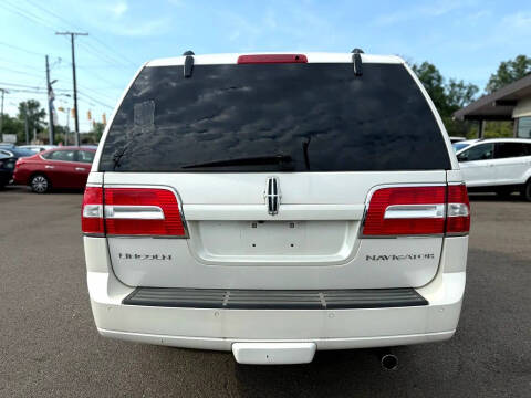 2011 Lincoln Navigator