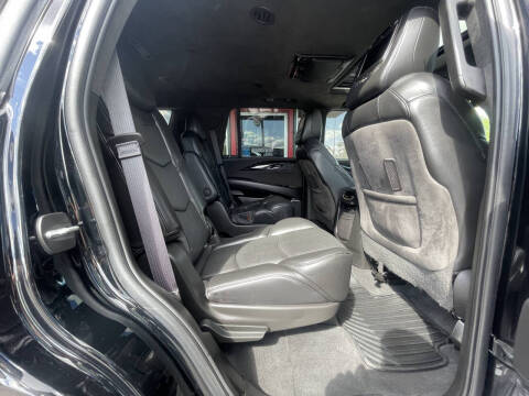 2018 Cadillac Escalade Platinum