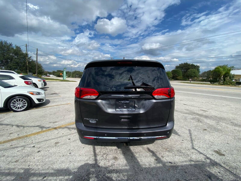 2017 Chrysler Pacifica Touring Plus