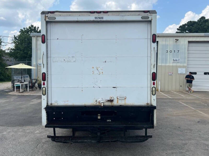 2005 Ford E-Series E-350 SD