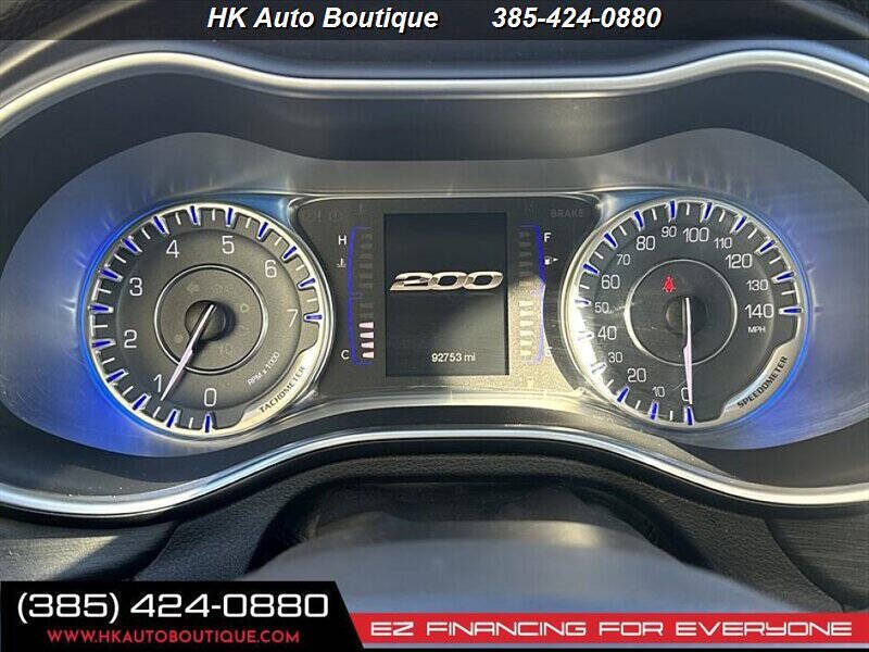 2015 Chrysler 200 Limited