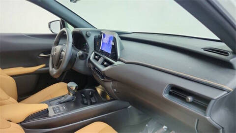 2023 Lexus UX 250h Premium