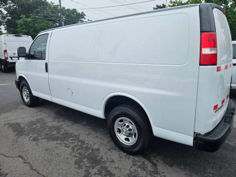 2021 Chevrolet Express 2500