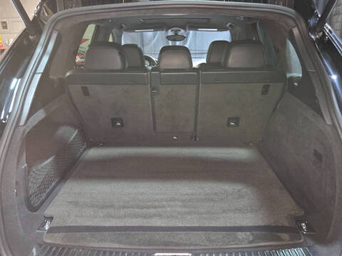 2013 Porsche Cayenne GTS