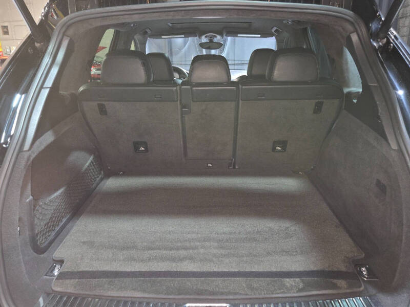 2013 Porsche Cayenne GTS