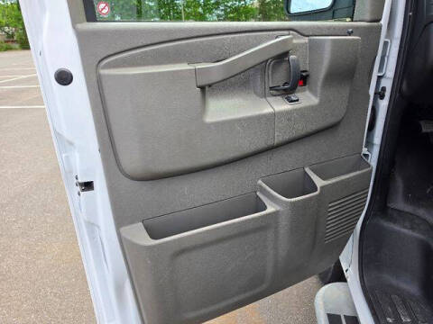 2024 GMC Savana 2500