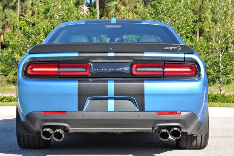 2023 Dodge Challenger SRT photo 6