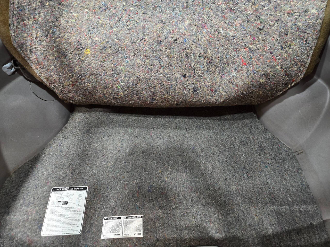 1990 Ford Mustang 47