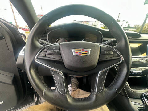 2022 Cadillac XT5 Luxury