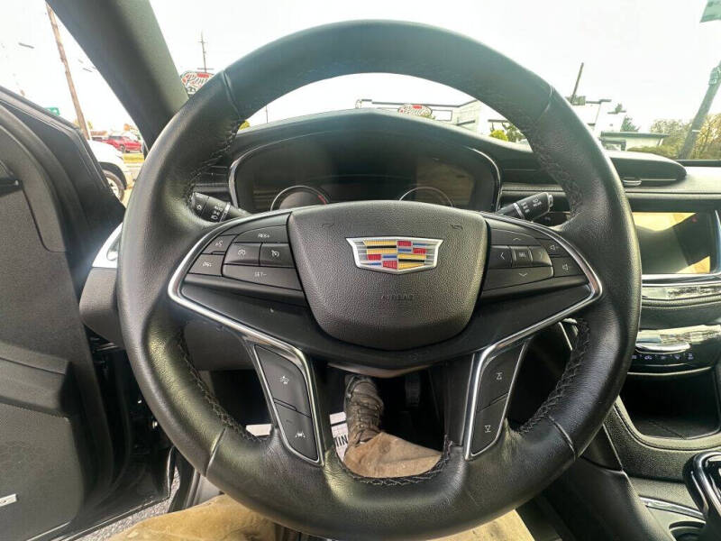 2022 Cadillac XT5 Luxury