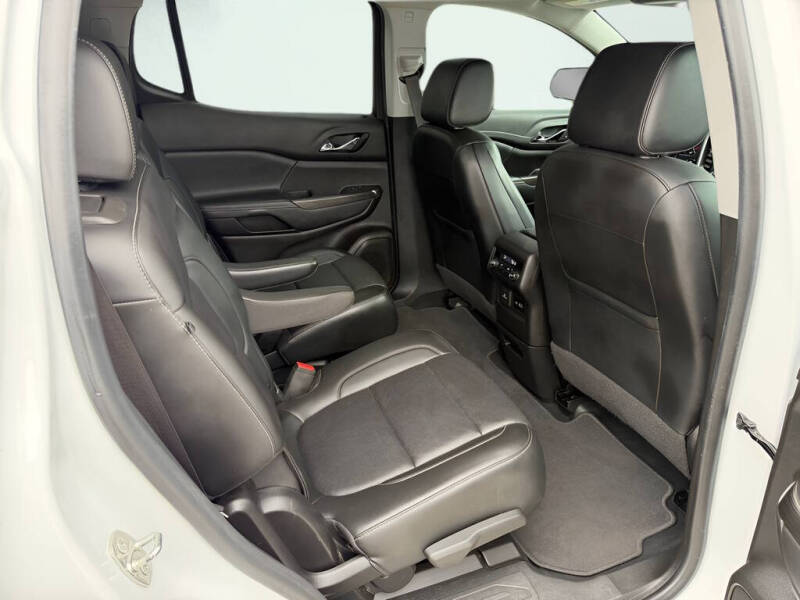 2021 GMC Acadia SLT