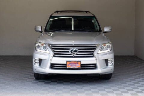 2014 Lexus LX 570