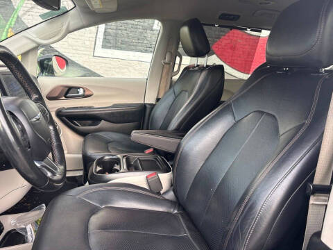 2019 Chrysler Pacifica Touring L