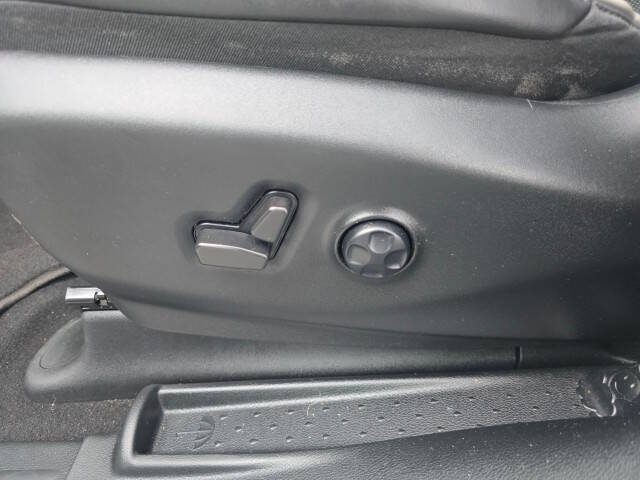 2023 Chrysler Pacifica Plug-In Hybrid Limited