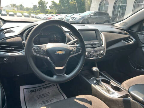 2017 Chevrolet Malibu LS