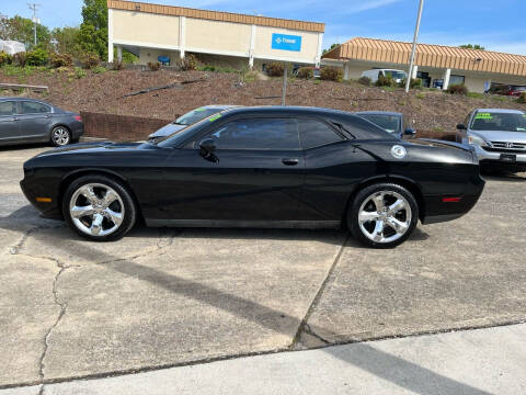 2013 Dodge Challenger for sale at State Line Motors in Bristol VA