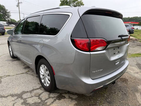 2018 Chrysler Pacifica Touring L