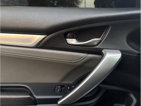 2018 Honda Civic Touring