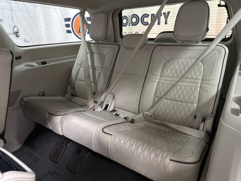 2019 Lincoln Navigator L Black Label