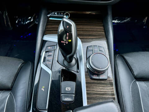 2017 BMW 5 Series 540i