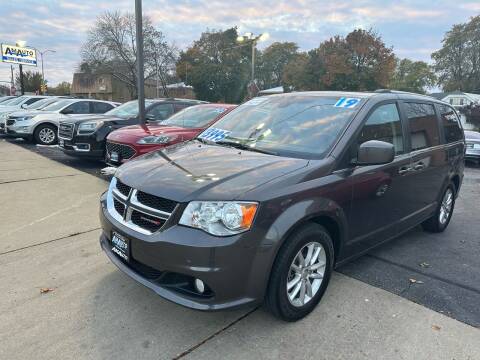 2019 Dodge Grand Caravan for sale at AM AUTO SALES LLC in Milwaukee WI