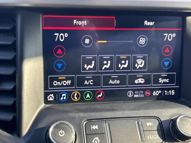 2022 GMC Acadia Denali